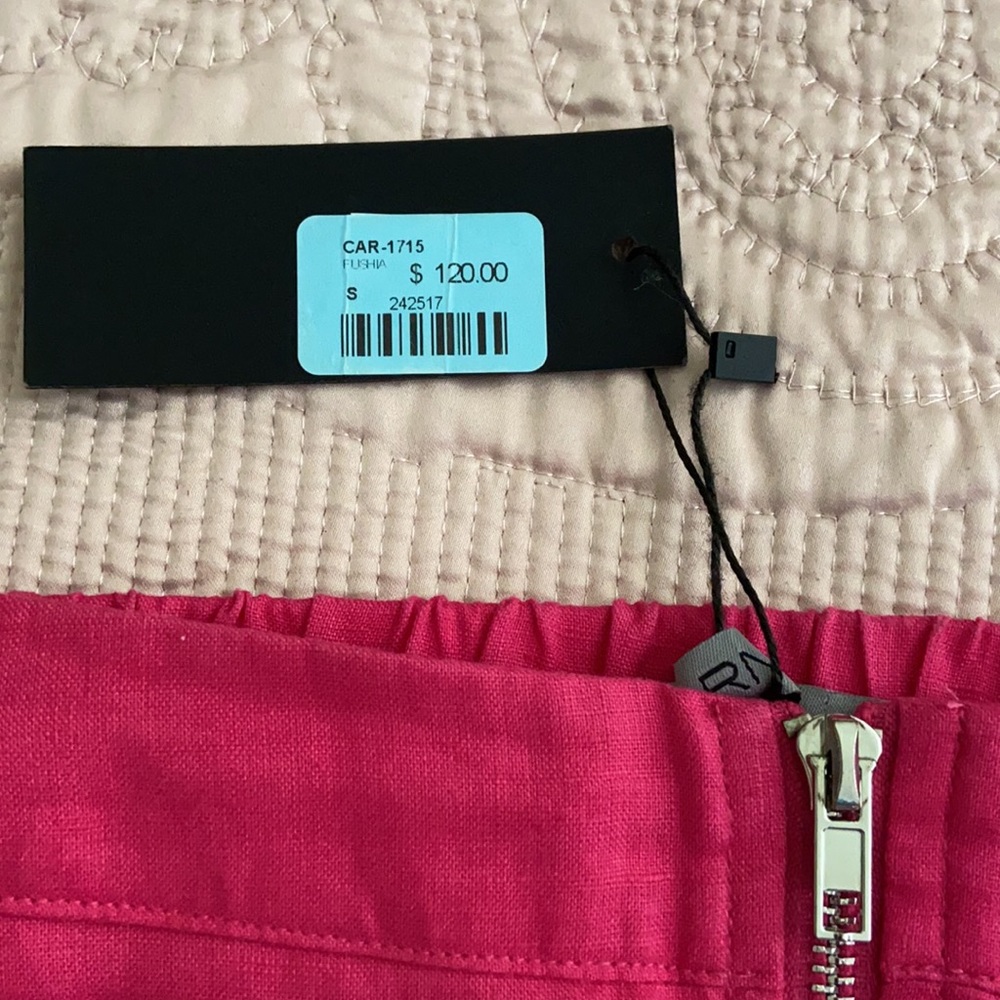 LF Carmar NEW Raspberry Mini Skirt - Picture 2 of 4